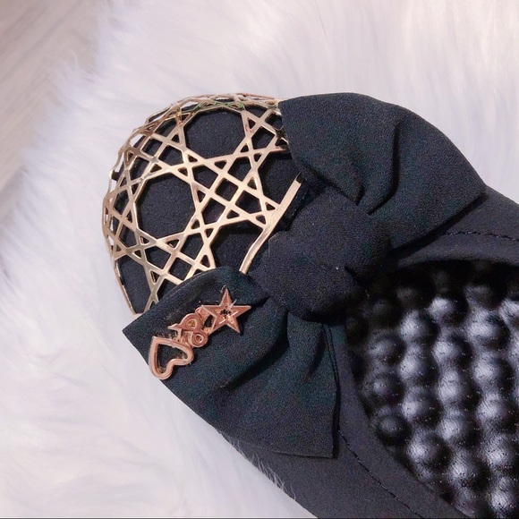 Women’s Gold Detail Black Flats - NEW - Picture 3 of 4